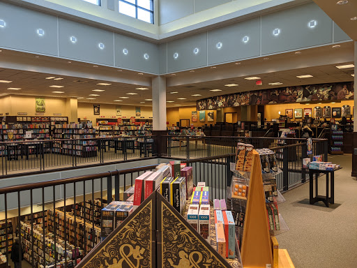 Book Store «Barnes & Noble», reviews and photos, 297 Oakbrook Center, Oak Brook, IL 60523, USA
