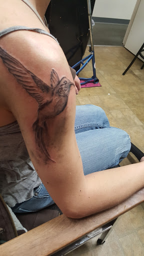 Tattoo Shop «The Clinic Tattoo», reviews and photos, 4181 Wheaton Way #3, Bremerton, WA 98310, USA