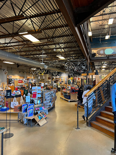Camping Store «REI», reviews and photos, 1703 S Brentwood Blvd, Brentwood, MO 63144, USA
