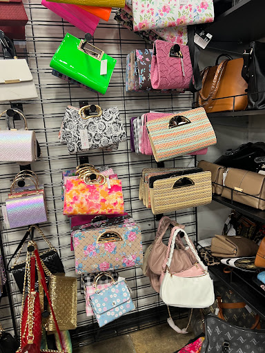 Clothing Store «K&G Fashion Superstore», reviews and photos, 4009 W Airport Fwy, Irving, TX 75062, USA