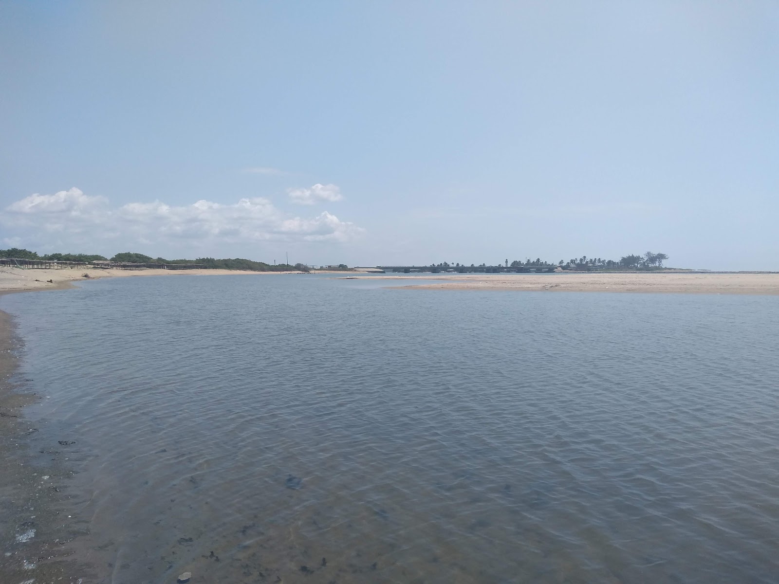 Photo de Playa Acapulquito avec baie spacieuse