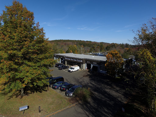Oil Change Service «Newtown Car Care Center», reviews and photos, 3 Commerce Rd, Newtown, CT 06470, USA