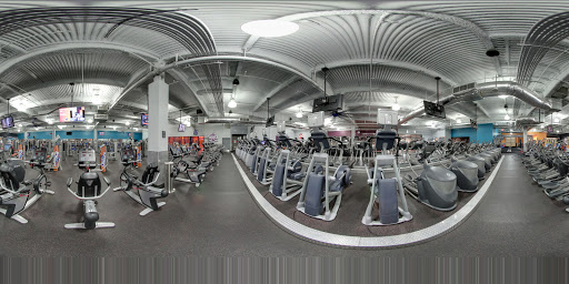 Health Club «Crunch - Daly City», reviews and photos, 60 Serramonte Center, Daly City, CA 94015, USA