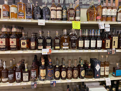 Liquor Store «Austin Liquors», reviews and photos, 20 Boston Turnpike, Shrewsbury, MA 01545, USA