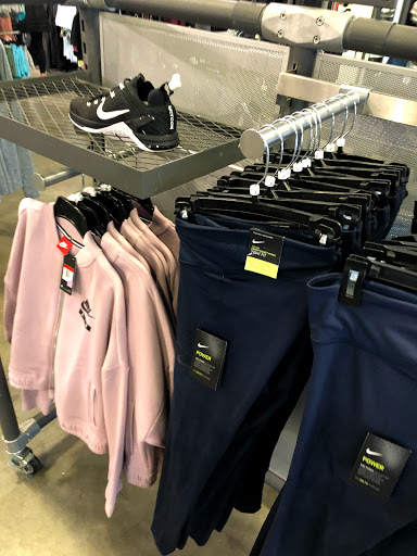 Sporting Goods Store «Nike Factory Store», reviews and photos, 20 Killingworth Tpke #155, Clinton, CT 06413, USA