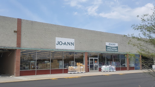 Shopping Mall «Riverdale Plaza Shopping Center», reviews and photos, 1044 W Mercury Blvd, Hampton, VA 23666, USA