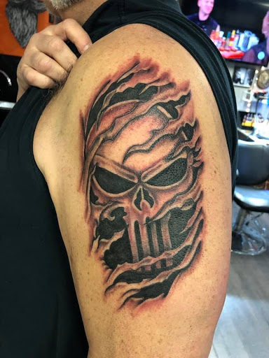 Tattoo Shop «Guerilla Tattoo», reviews and photos, 19 W King St, Shippensburg, PA 17257, USA