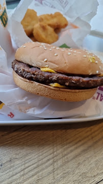 Cheeseburger du Restauration rapide McDonald's à Paris - n°6