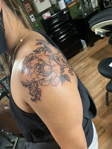 Explore tattoo ideas for single moms, creative tattoo ideas in Lake Villa, available at Eternal Tiger Tattoo