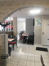 Atmosphère du Elmedina Restaurant Tunisien à Sainte-Geneviève-des-Bois - n°13