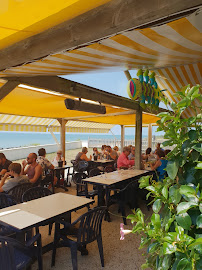 Atmosphère du Restaurant français Le Café de la Mer à Nieul-sur-Mer - n°17
