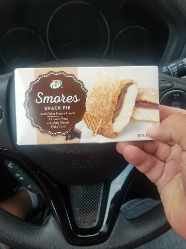 Convenience Store «7-Eleven», reviews and photos, 149-52 14th Ave, Whitestone, NY 11357, USA