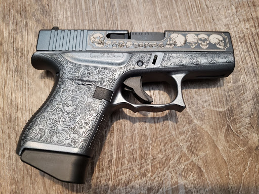 Gun Shop «Smith Outfitters, LLC», reviews and photos, 254 Avery Ave, Steubenville, OH 43952, USA