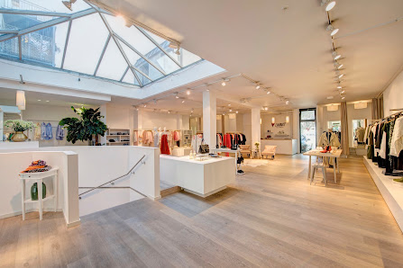 Lochner Top Fashion Marktler Str. 21, 84489 Burghausen, Deutschland