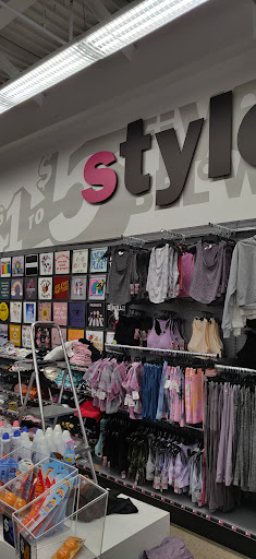 Variety Store «Five Below», reviews and photos, 31065 Orchard Lake Rd, Farmington Hills, MI 48334, USA