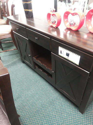 Furniture Store «The Furniture Depot», reviews and photos, 329 Barton St, Pawtucket, RI 02860, USA