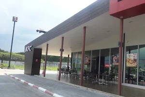 KFC Ratchapruek (DT) image