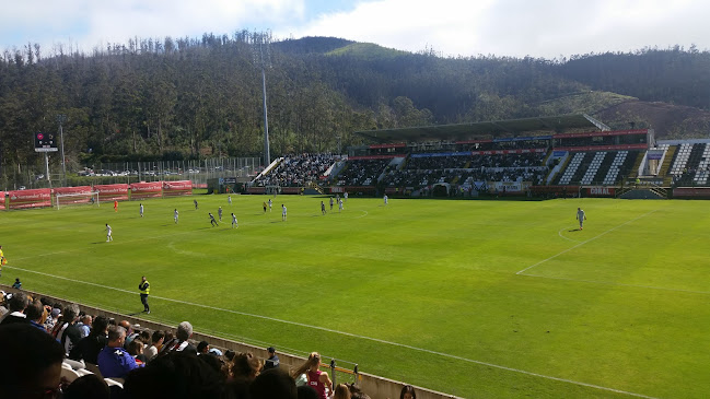 Avaliações doClube Desportivo Nacional em Funchal - Campo de futebol