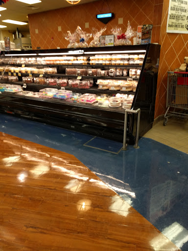 Grocery Store «ShopRite», reviews and photos, 2102-2130 N 2nd St, Millville, NJ 08332, USA