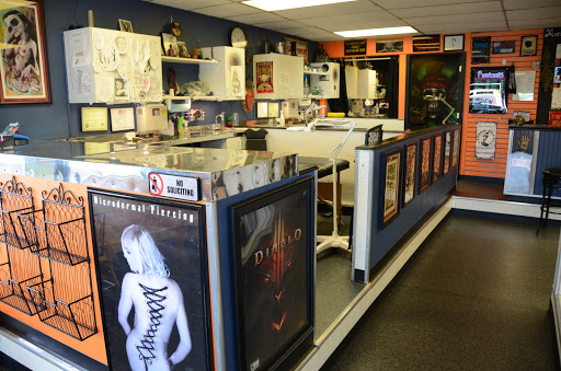 Ageless Art Tattoo & Piercing, 711 E Lewis and Clark Pkwy, Clarksville, IN 47129, USA, 