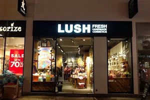 Lush image