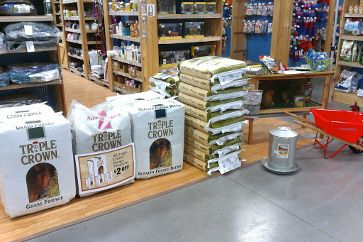 Pet Supply Store «CountryMax - Spencerport», reviews and photos, 4658 W Ridge Rd, Spencerport, NY 14559, USA