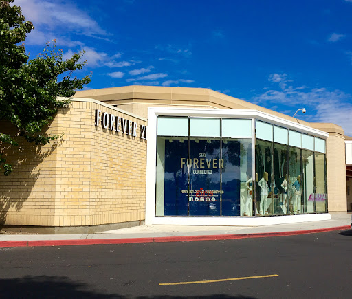 Clothing Store «Forever 21», reviews and photos, 2325 Stoneridge Mall Rd, Pleasanton, CA 94588, USA