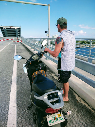 Scooter Rental Service «Hot Scooter Rental & Bicycles», reviews and photos, 2910 E Sunrise Blvd, Fort Lauderdale, FL 33304, USA