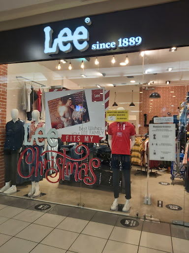 Lee