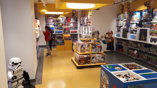 Toy shops in Milan