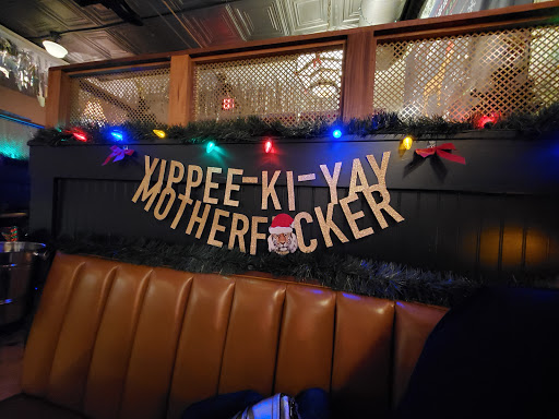 Shopping Mall «Cary Court Park & Shop», reviews and photos, 3144 W Cary St, Richmond, VA 23221, USA