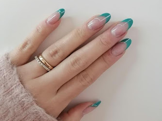 Q's Nailstudio