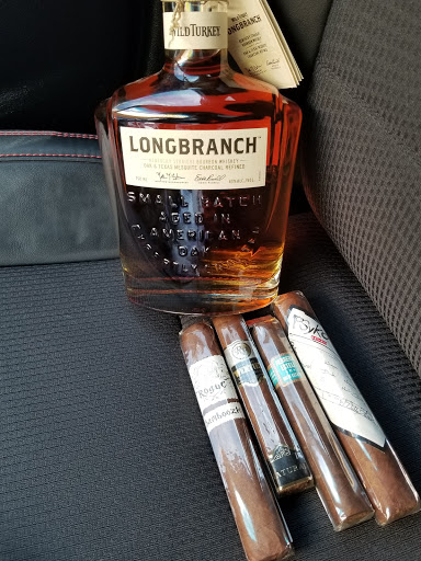 Beer Store «Holiday Wine & Liquor», reviews and photos, 809 S Commerce St, Harlingen, TX 78550, USA