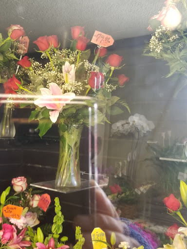 Florist «Buds & Blooms», reviews and photos, 405 Auburn Way N, Auburn, WA 98002, USA
