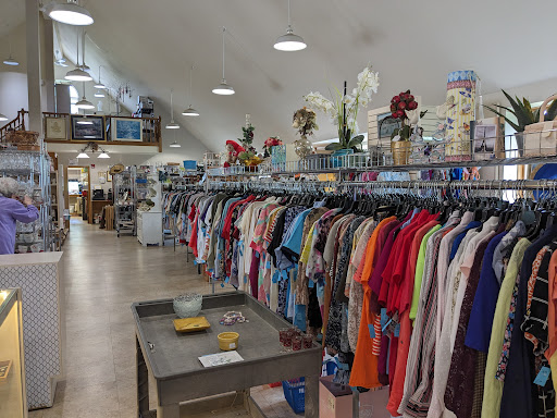 Gingham Tree Resale Shop