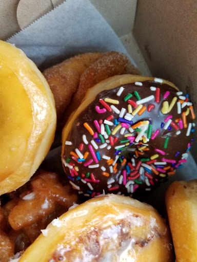 Donut Shop «Queen Donuts & Bakery», reviews and photos, 1108 W St Mary’s Rd, Tucson, AZ 85745, USA