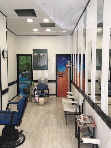 Peluquería de Caballeros  Javier García en Burlada, Pamplona