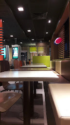 Photo n°33 de McDonald's à Nanterre ()