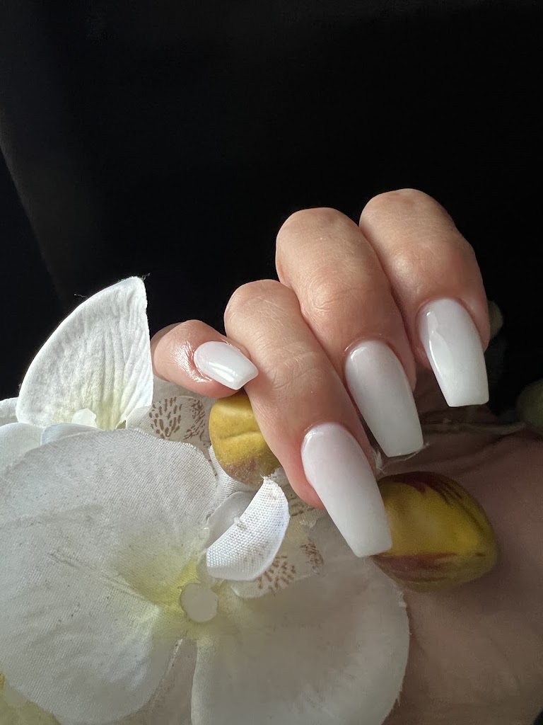 Miracle Nail Spa 79938