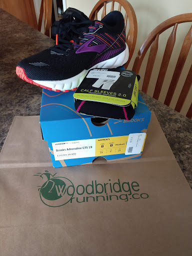Sporting Goods Store «Woodbridge Running Co», reviews and photos, 7 Landin St, Woodbridge, CT 06525, USA