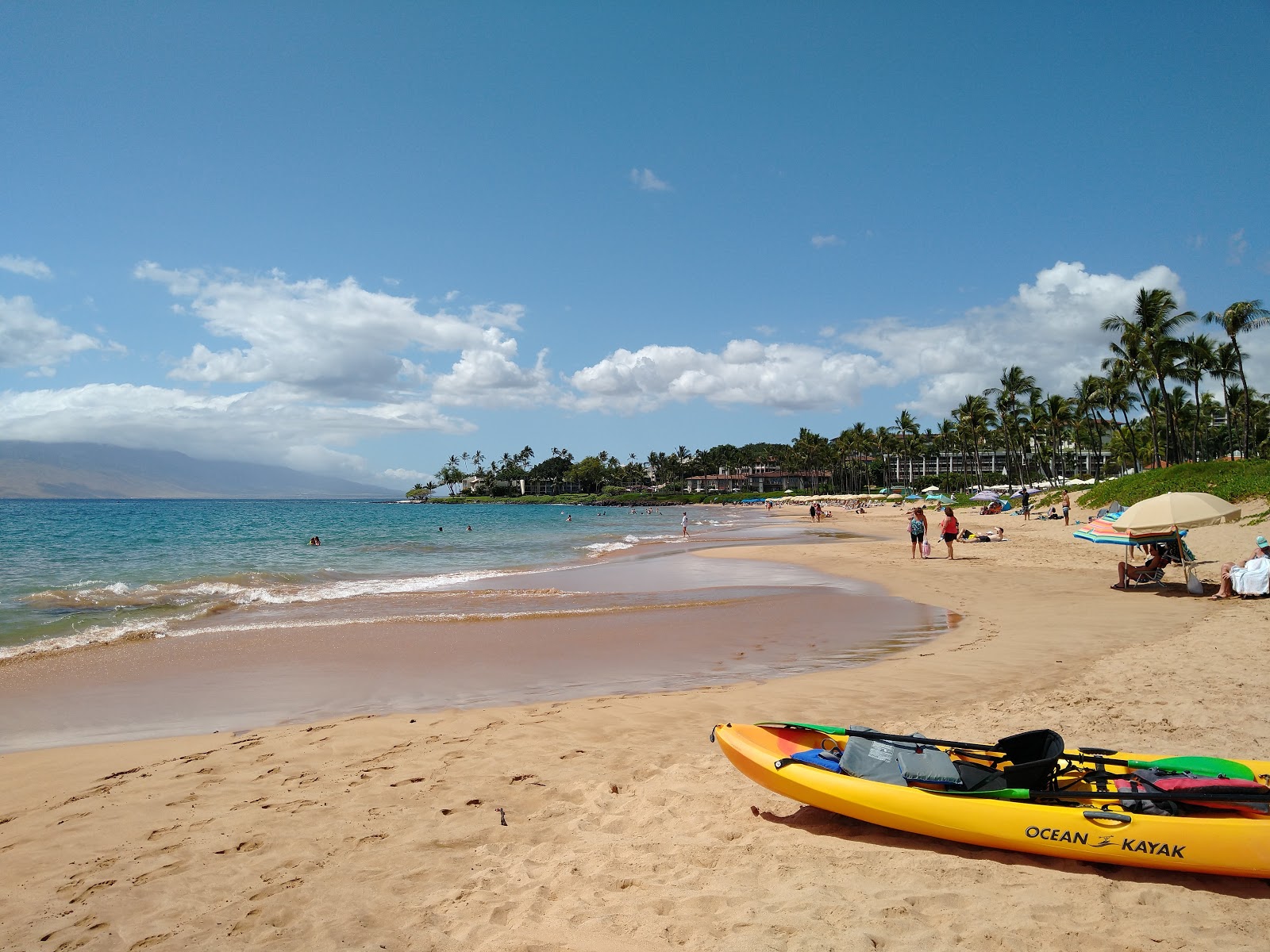 Foto von Strand von Wailea mit feiner beiger sand Oberfläche