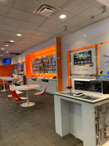 Cell Phone Store «AT&T», reviews and photos, 241 Exton Square Pkwy, Exton, PA 19341, USA