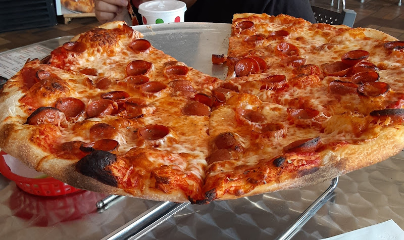 #1 best pizza place in San Antonio - Capo’s Pizza Babcock