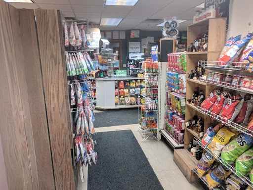 Gas Station «Alpinemart», reviews and photos, 968 Mountain Rd, Stowe, VT 05672, USA