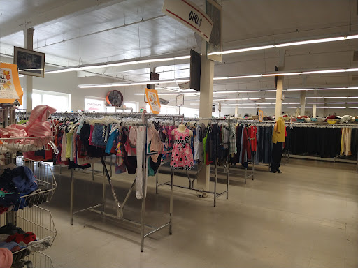 Thrift Store «Thrift Center Thrift Store», reviews and photos, 1060 El Camino Real, San Carlos, CA 94070, USA