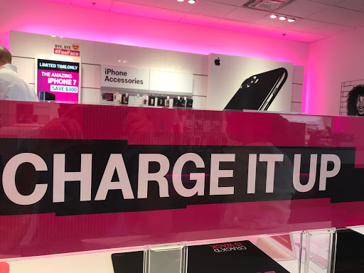 Cell Phone Store «T-Mobile», reviews and photos, 6365 Dobbin Rd, Columbia, MD 21045, USA