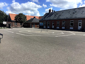 Hee Skole