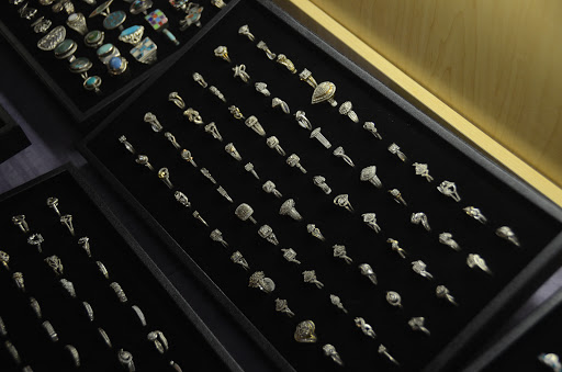 Pawn Shop «Shady Rays Pawn Shop», reviews and photos, 221 Gordon Ave, Bowling Green, KY 42101, USA