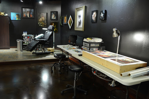 Tattoo Shop «Platinum Rose Studio & Gallery», reviews and photos, 1725 Blairs Ferry Rd, Cedar Rapids, IA 52402, USA