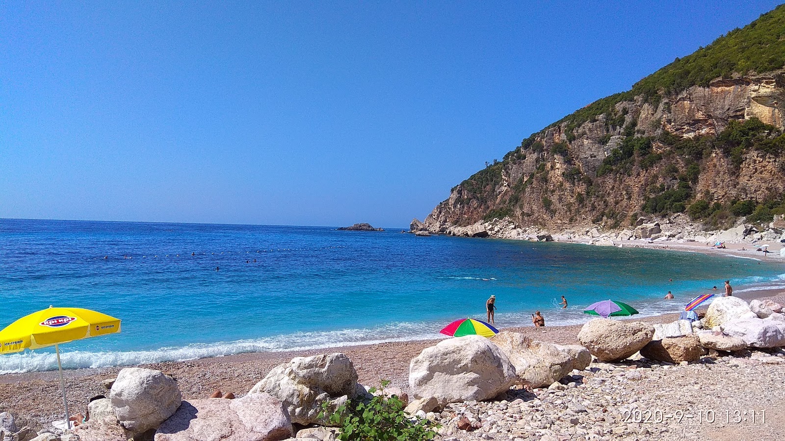 Fotografija Perazica Do beach z lahki kamenček površino